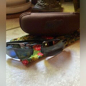 Maui Jim’s sunglasses